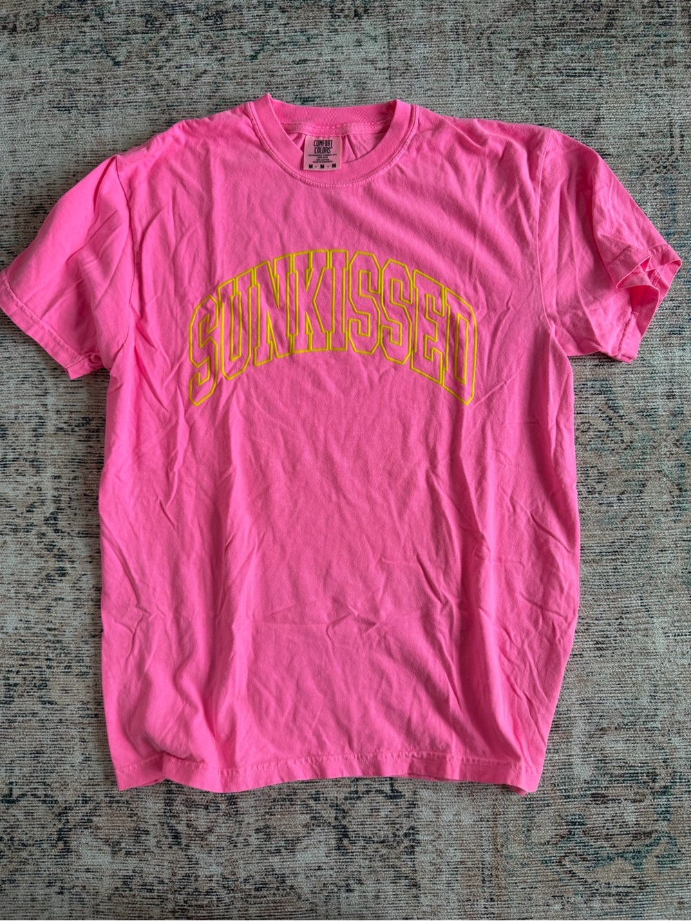 Comfort Colors Pink 'SUNKISSED' Graphic Tee